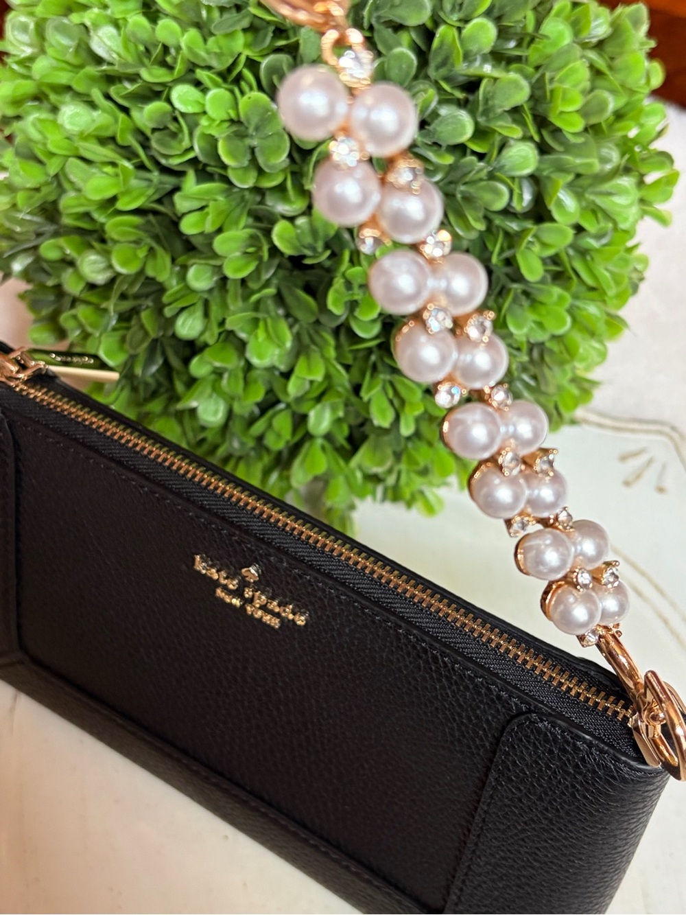 Fashion gold tone and faux Pearl crossbody strap extender